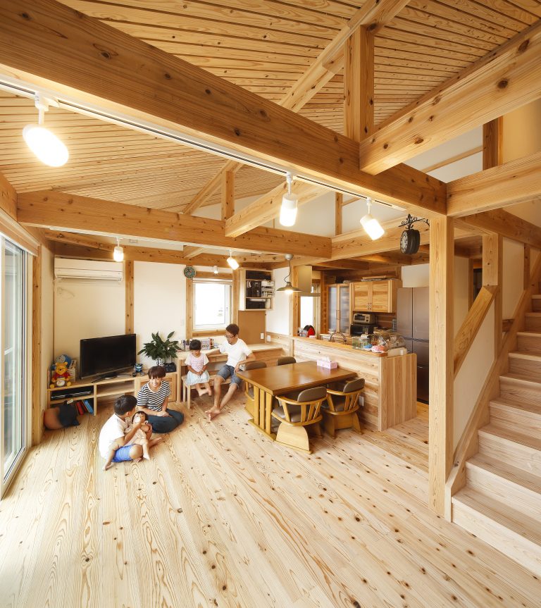 コンパクトさとゆとりが同居するマジカル動線の『木楽な家』家事楽ハウス